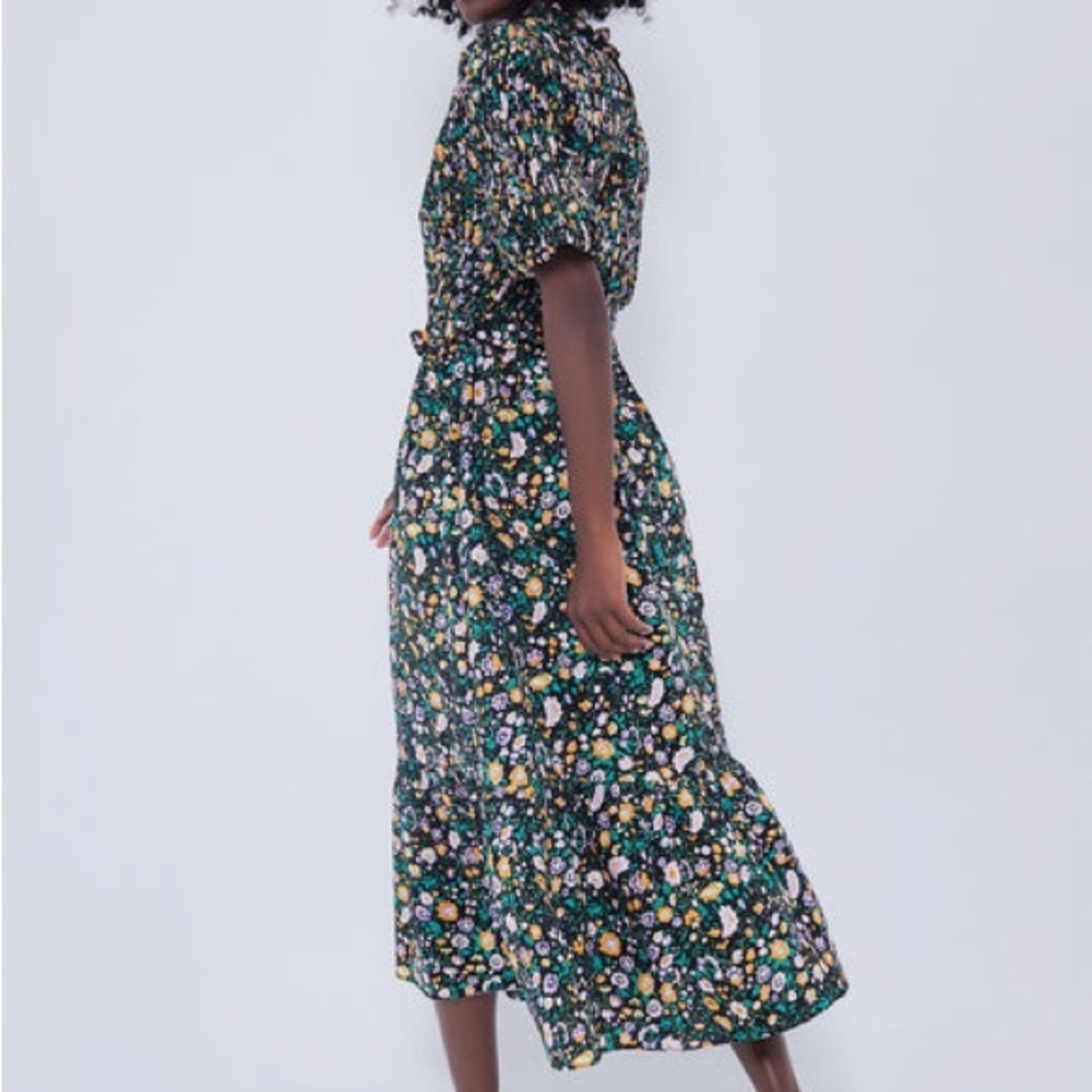 Hyacinth House Samantha Midi Dress M NWT Black Floral Smocked - Picture 5 of 15